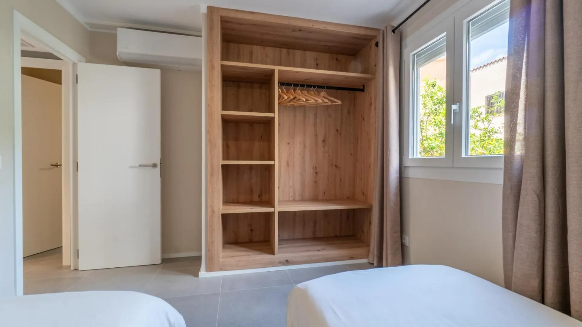Ponent Cala Ratjada Apartments F