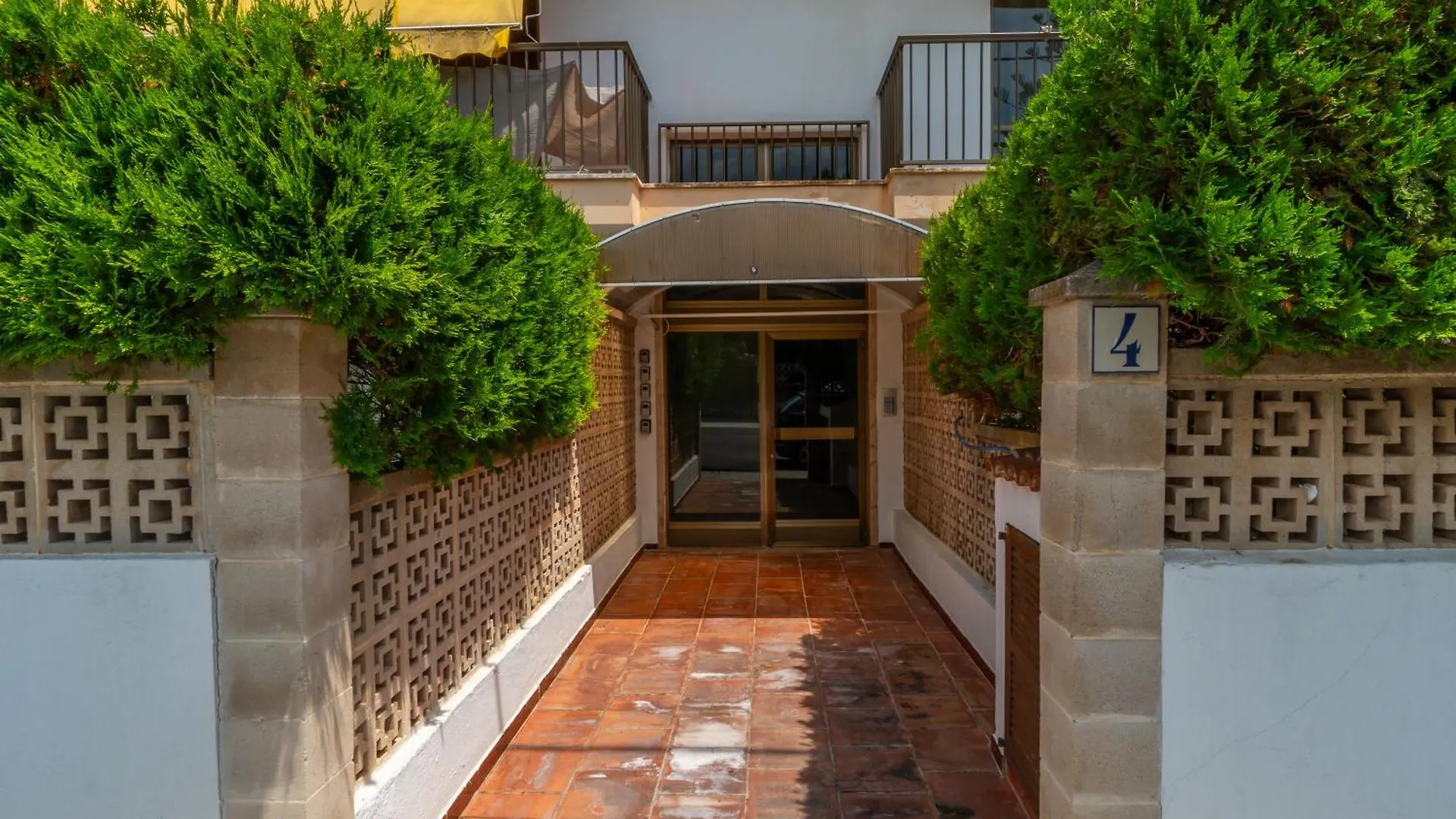 Ponent Cala Ratjada Apartments F 0*, Cala Ratjada (Mallorca)