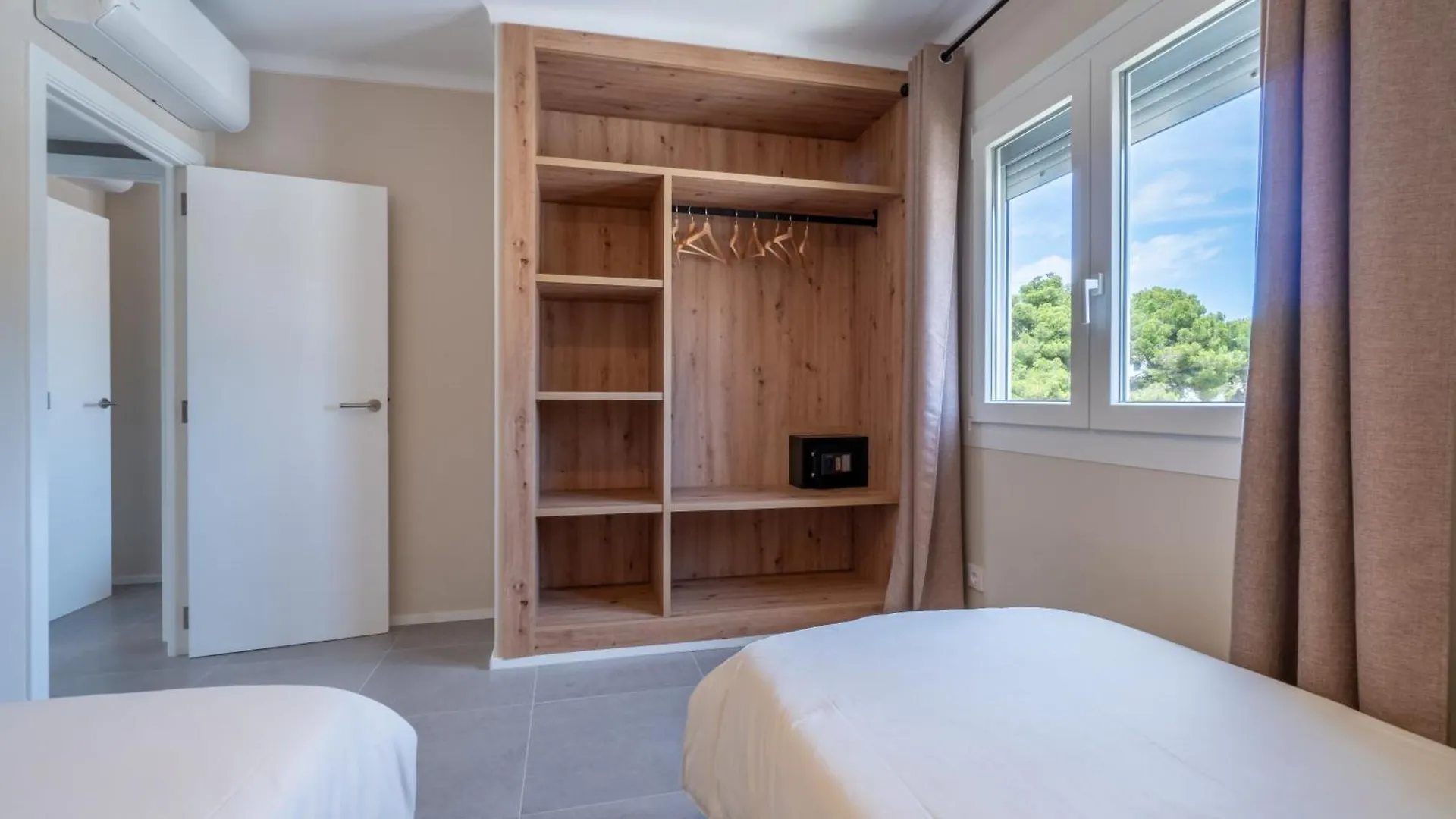Ponent Cala Ratjada Apartments F Hiszpania