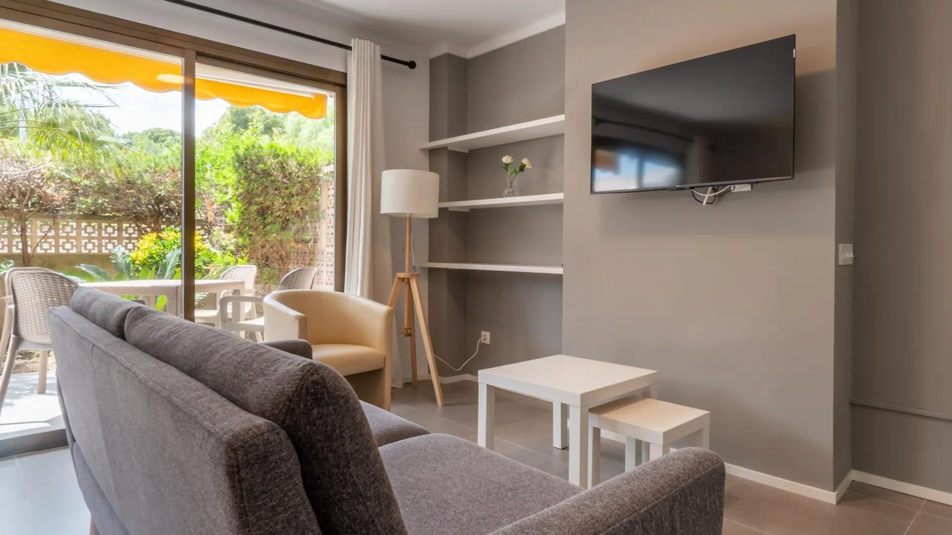 Ponent Cala Ratjada Apartments F