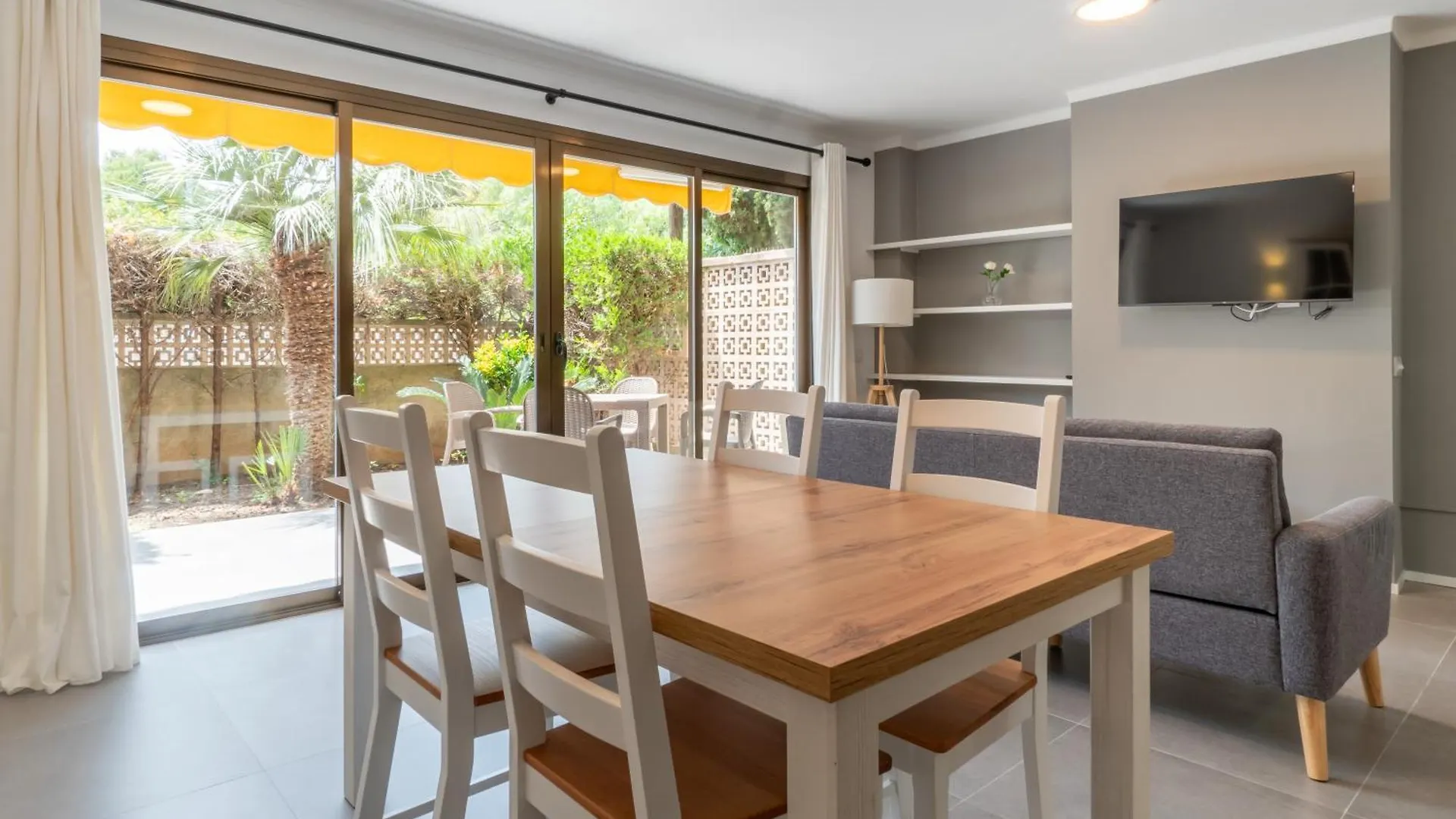 Ponent Cala Ratjada Apartments F 0*, Cala Ratjada (Mallorca) Ισπανία